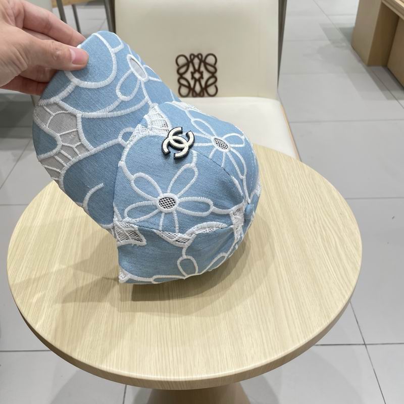 Chanel cap (589)