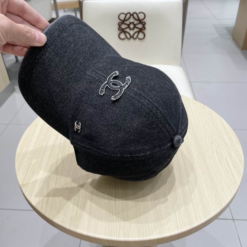 Chanel cap (616)
