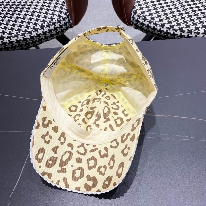 Chanel cap (624)