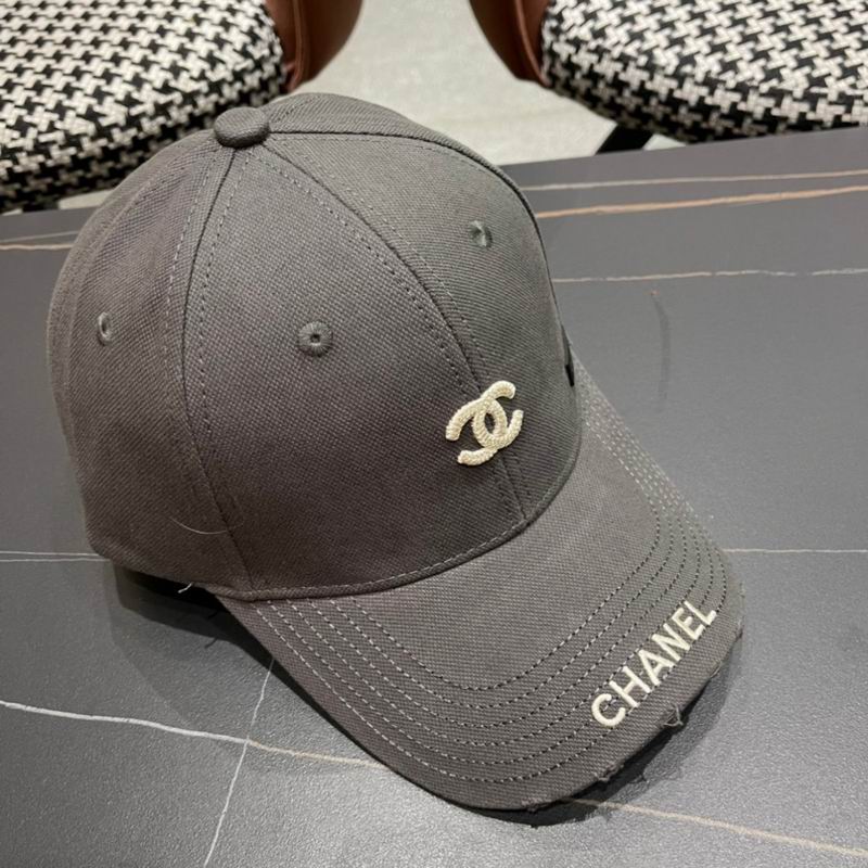 Chanel cap (663)