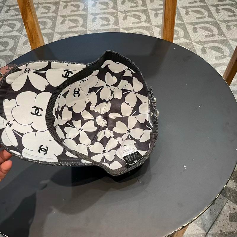 Chanel cap (88)