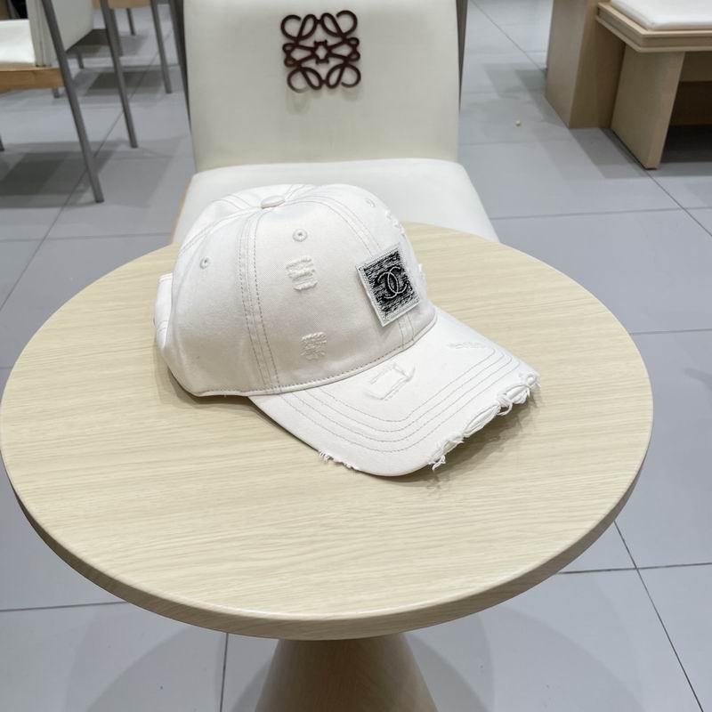 Chanel cap (97)