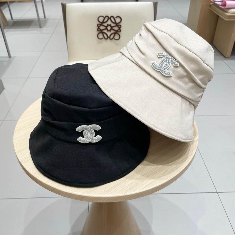 Chanel hat (1025)