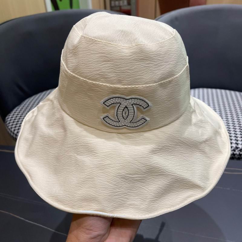 Chanel hat (1025)