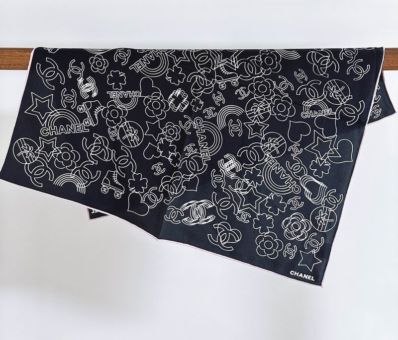 Chanel silk scarf 70X70cm E29 (2)