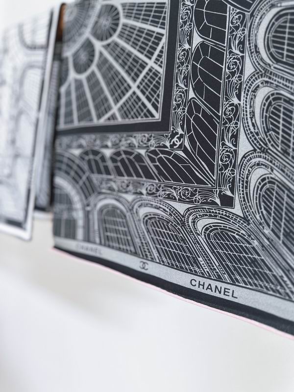 Chanel silk scarf 70X70cm E30 (1)