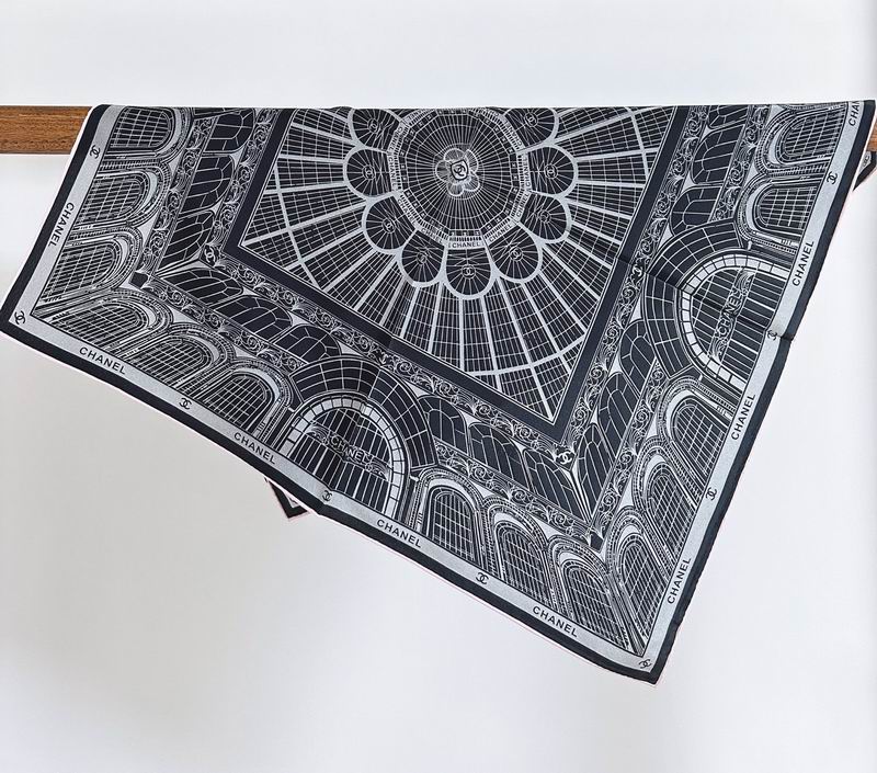 Chanel silk scarf 70X70cm E30 (2)