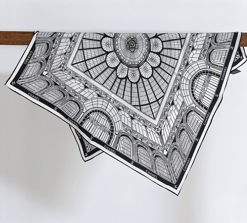 Chanel silk scarf 70X70cm E30 (3)