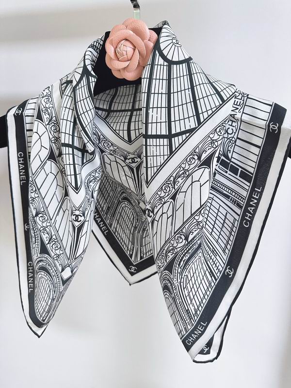 Chanel silk scarf 70X70cm E30 (7)