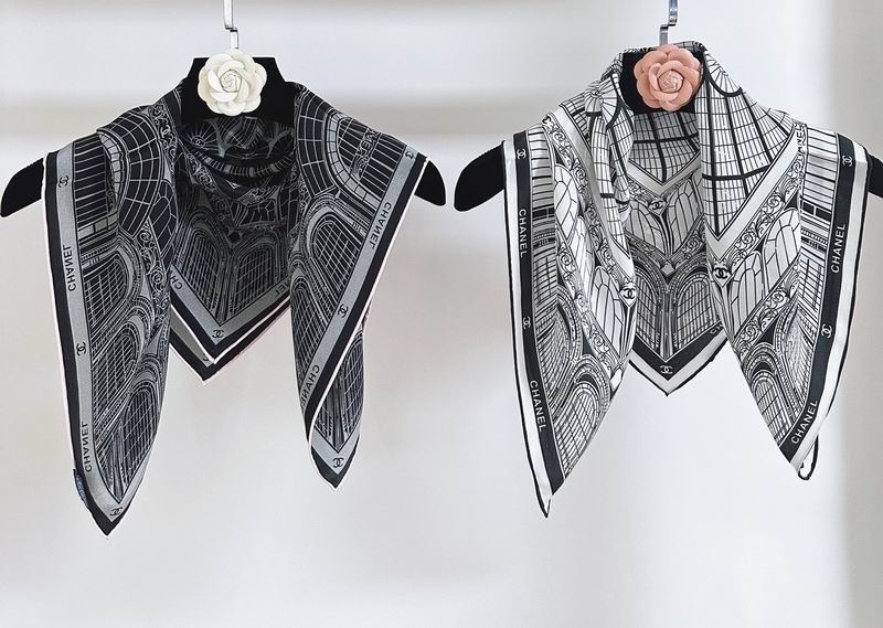 Chanel silk scarf 70X70cm E30 (8)