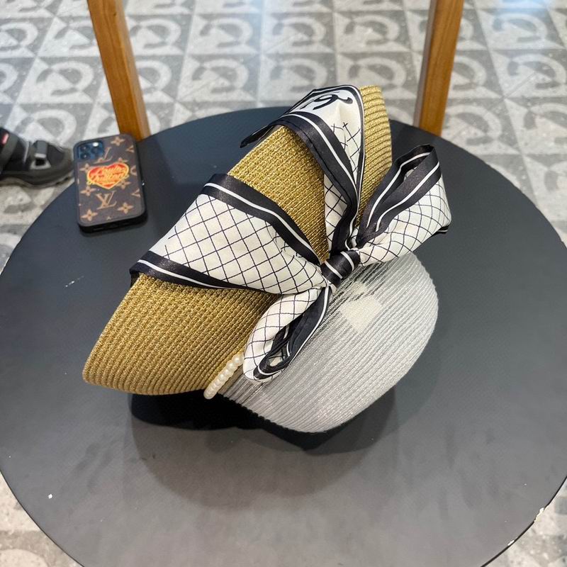 Chanel top hat (212)