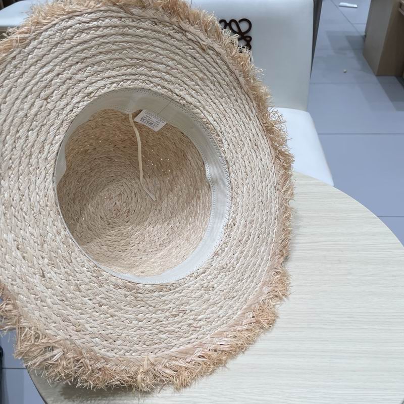 Chanel top hat (220)