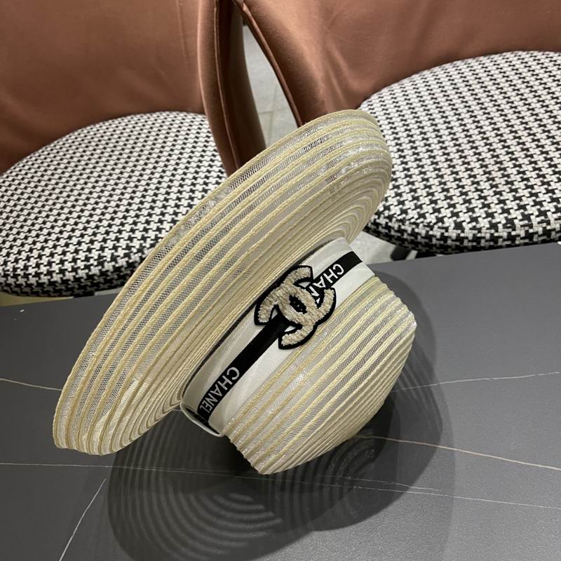 Chanel top hat (325)