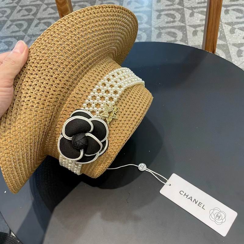 Chanel top hat (390)