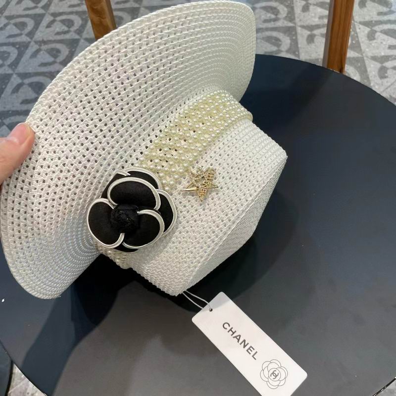 Chanel top hat (399)