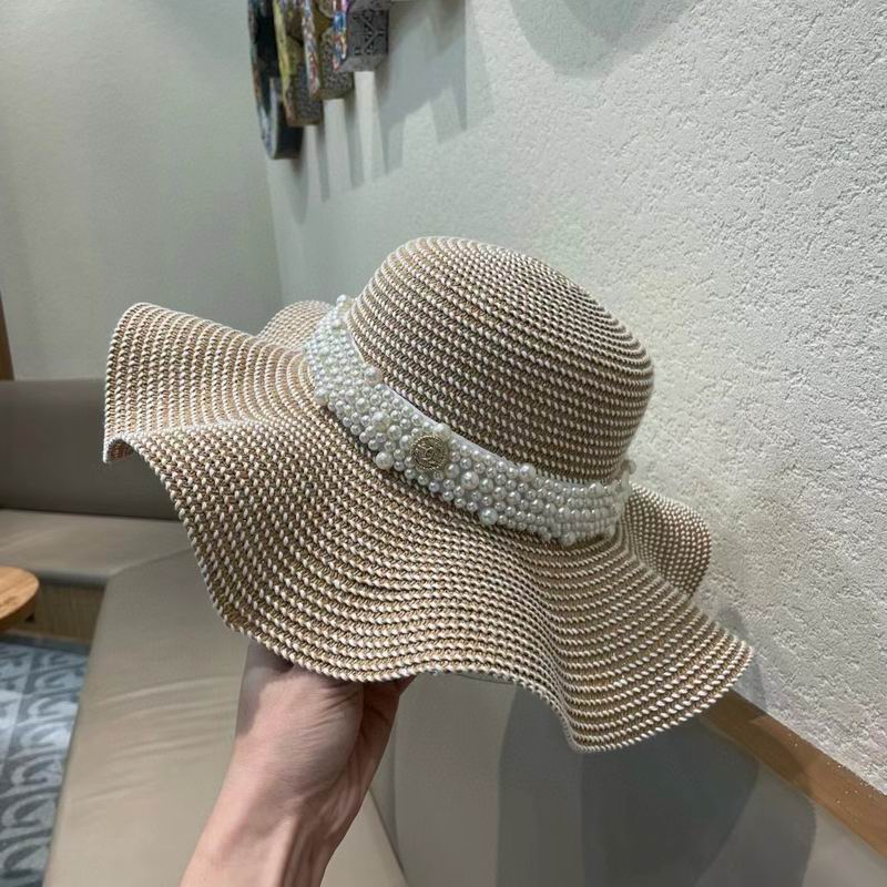 Chanel top hat (523)