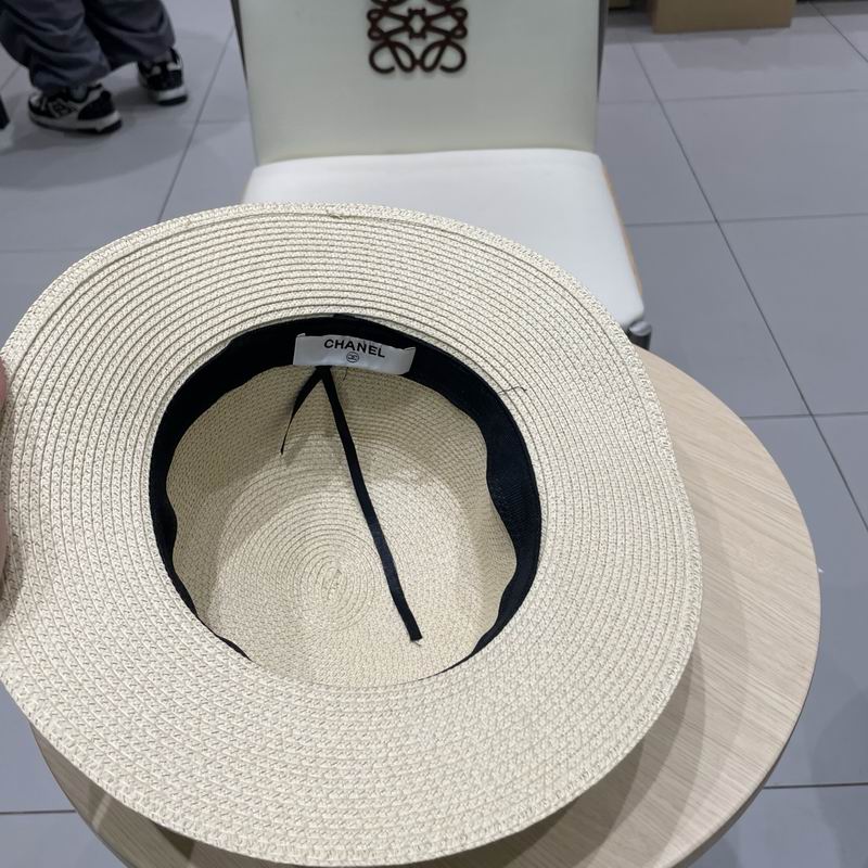 Chanel top hat (586)