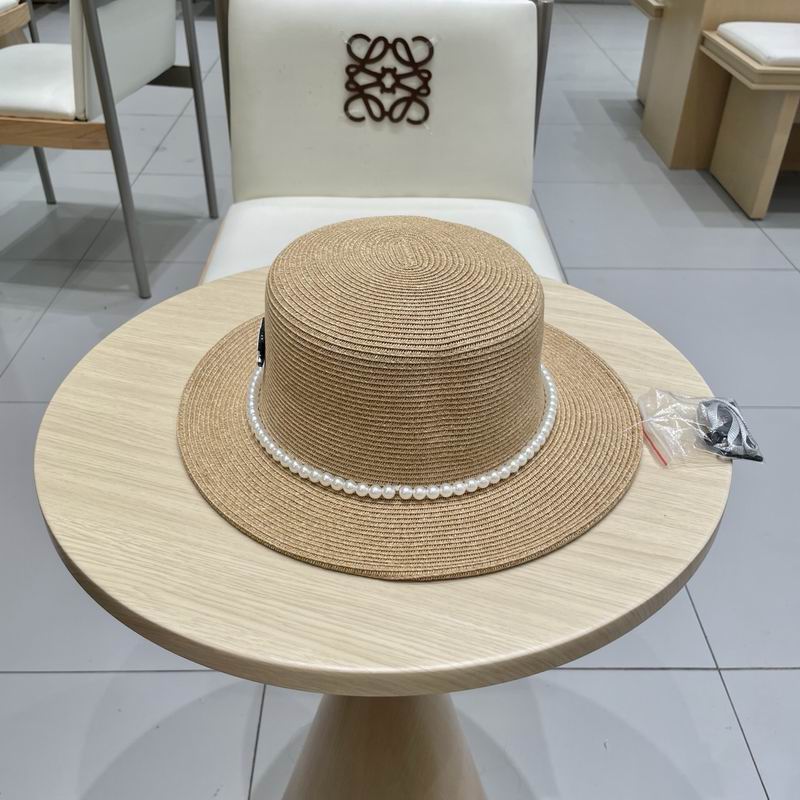Chanel top hat (592)