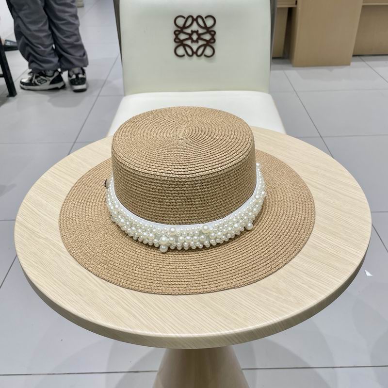 Chanel top hat (602)