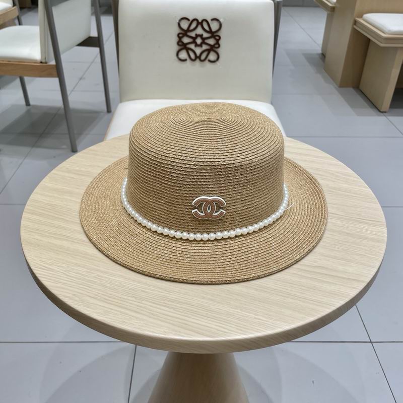 Chanel top hat (604)