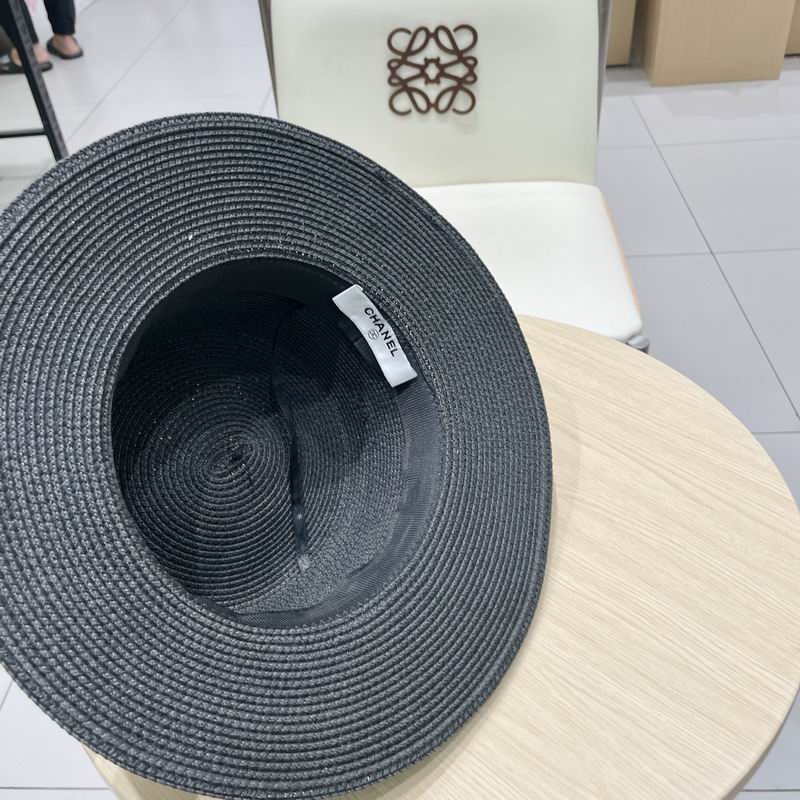 Chanel top hat (605)