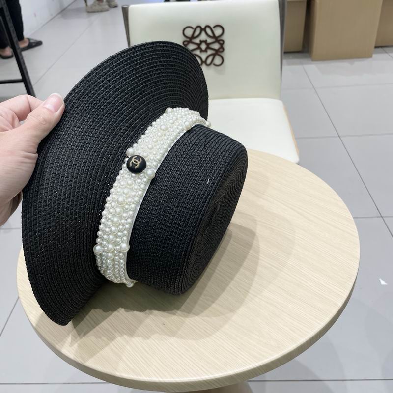 Chanel top hat (607)