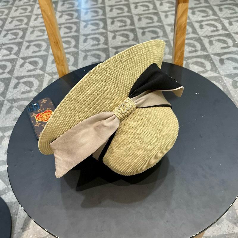 Chanel top hat (618)