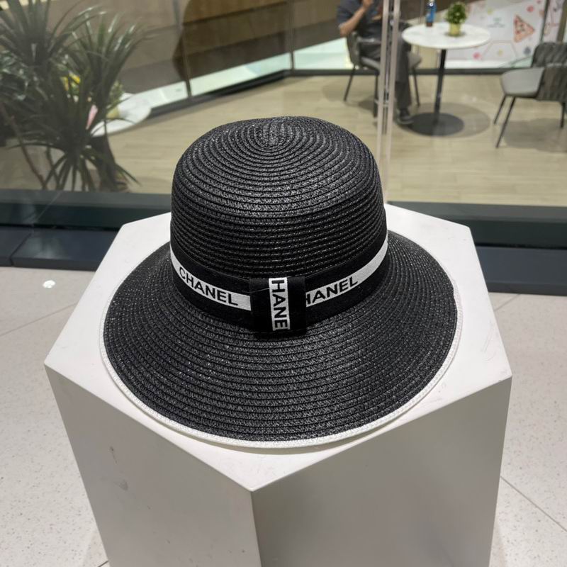 Chanel top hat (618)