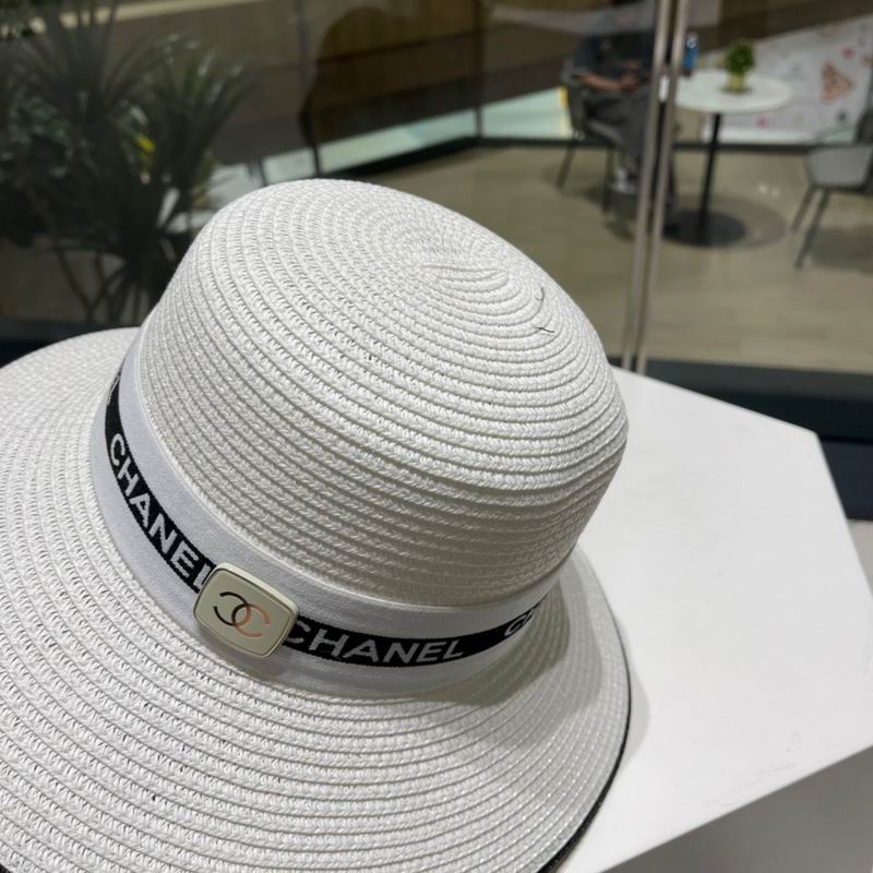 Chanel top hat (633)