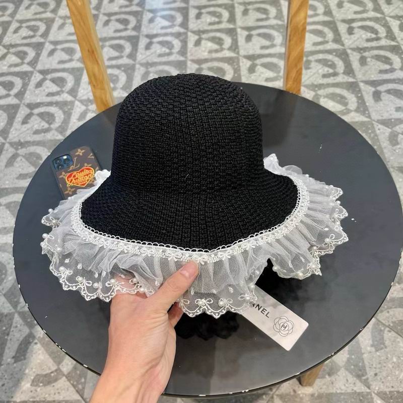 Chanel top hat (637)
