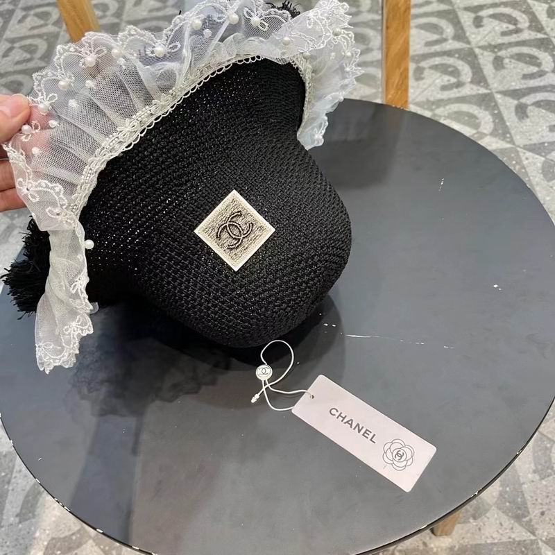 Chanel top hat (641)