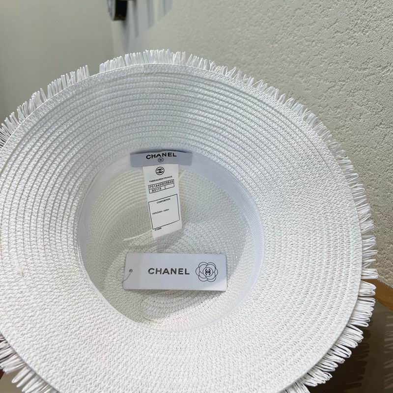 Chanel top hat (646)