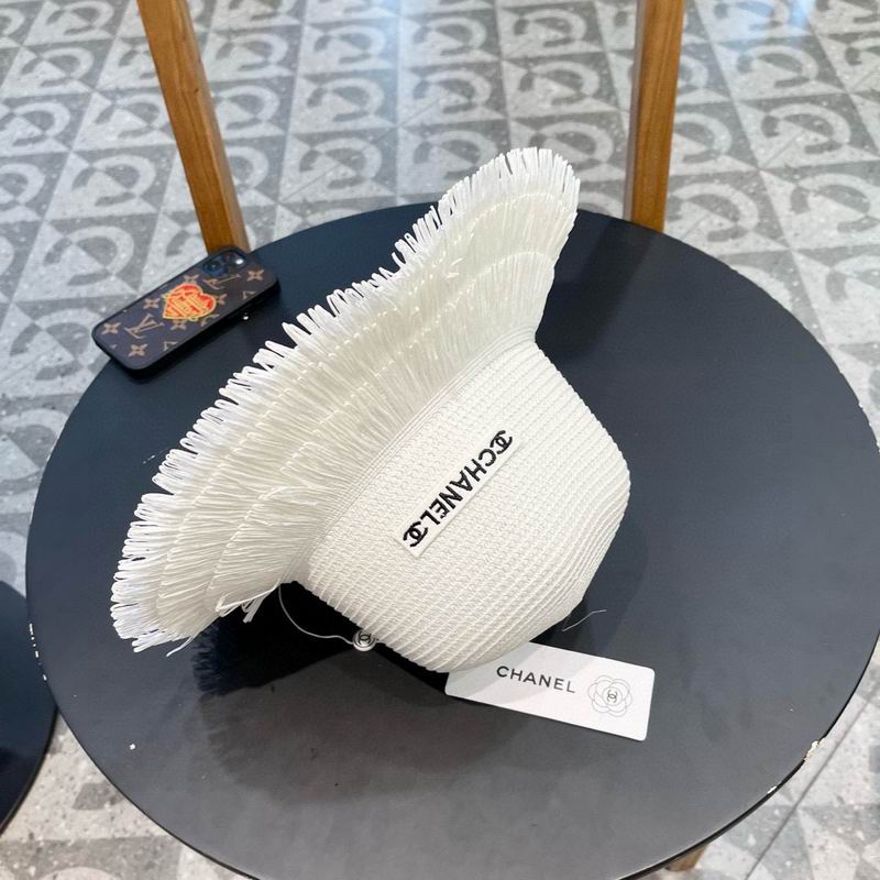 Chanel top hat (651)