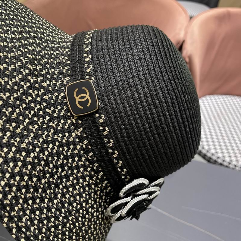 Chanel top hat (651)