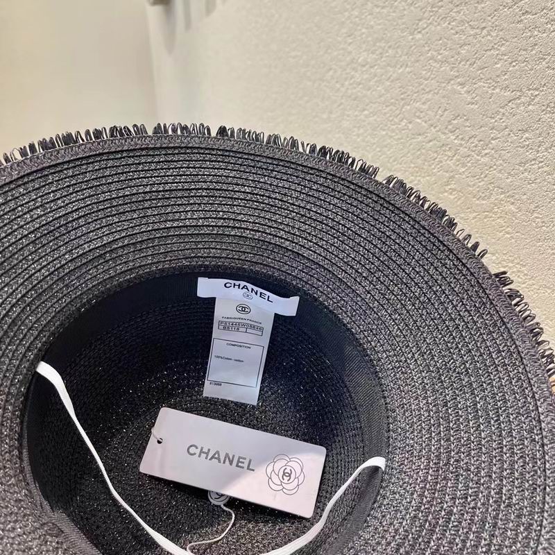 Chanel top hat (663)