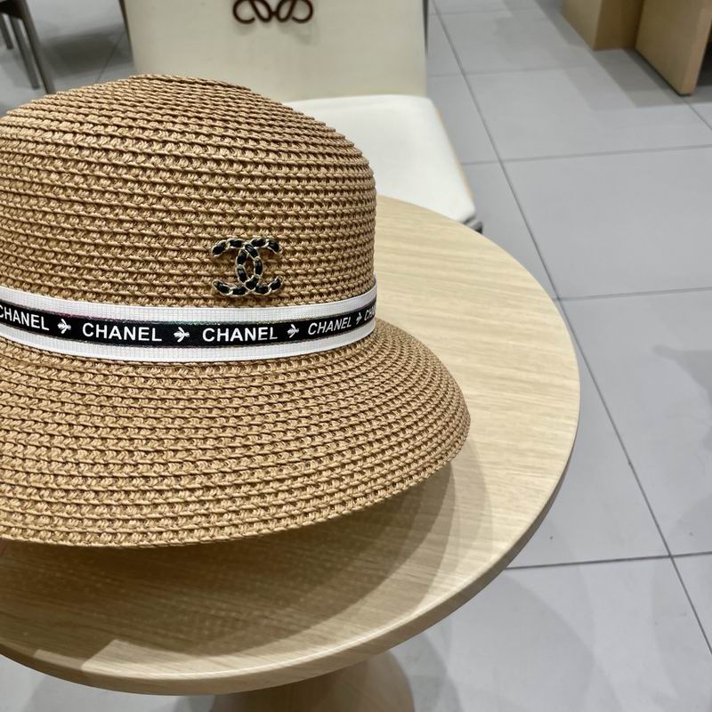 Chanel top hat (684)