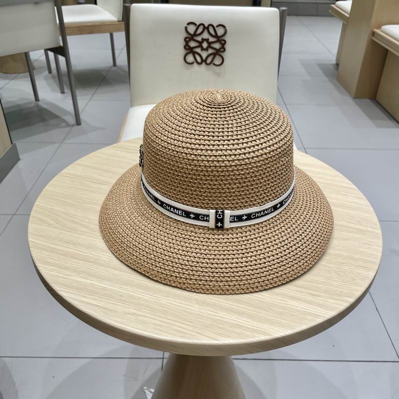 Chanel top hat (686)