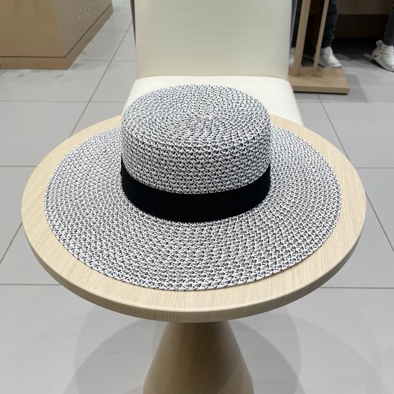 Chanel top hat (687)