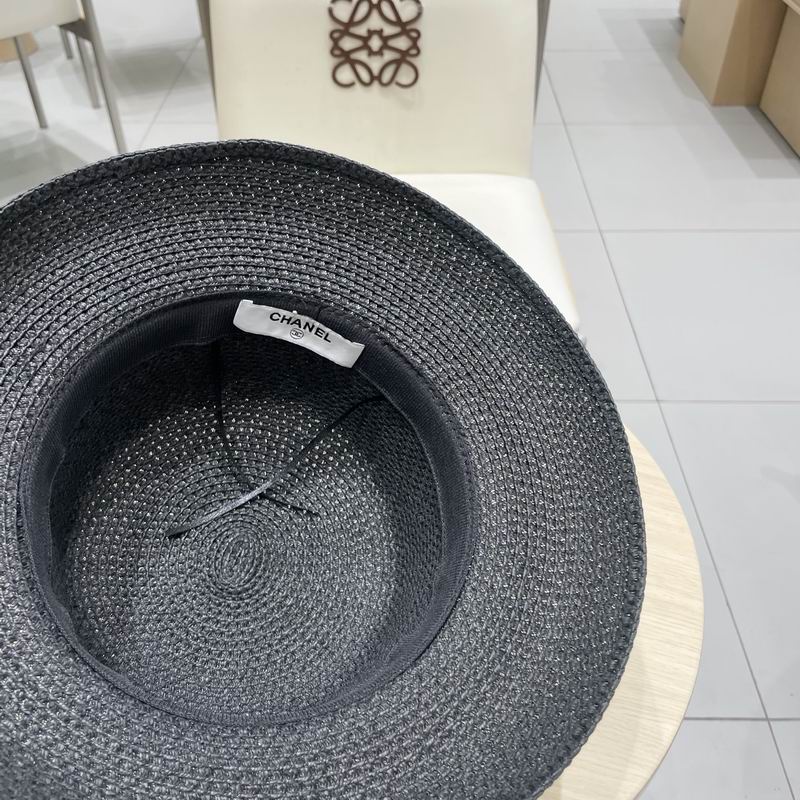 Chanel top hat (688)