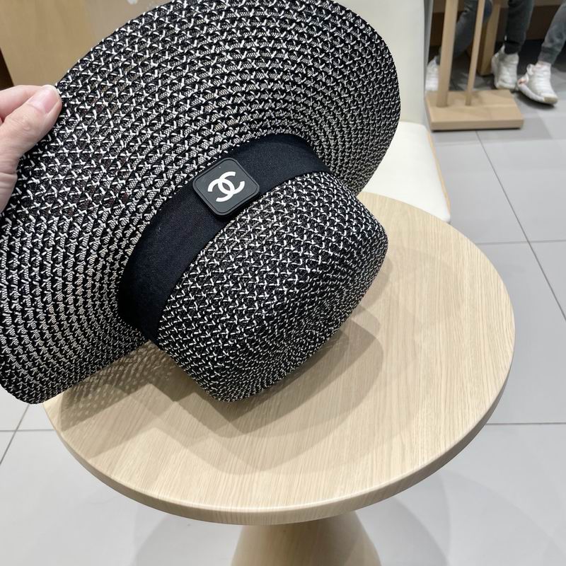 Chanel top hat (695)