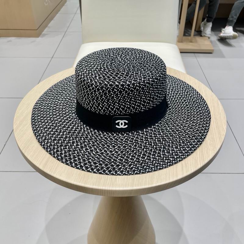 Chanel top hat (697)