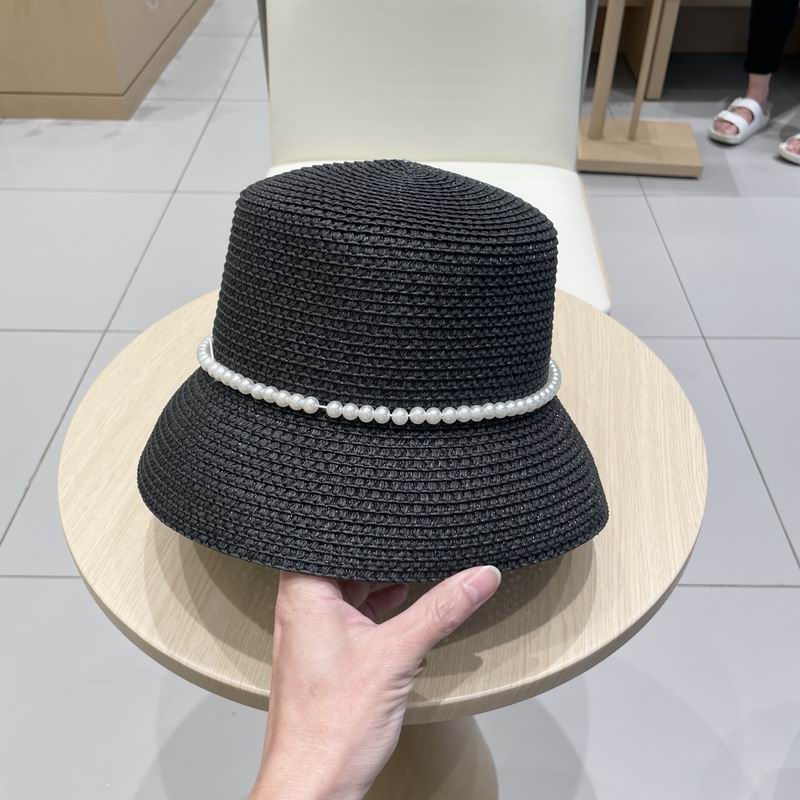 Chanel top hat (699)