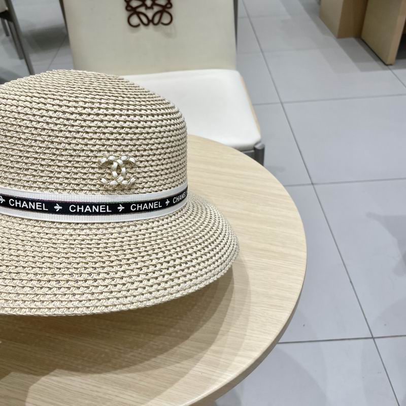 Chanel top hat (703)