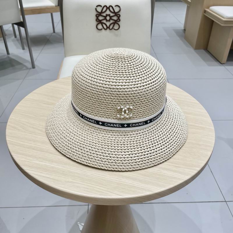 Chanel top hat (706)