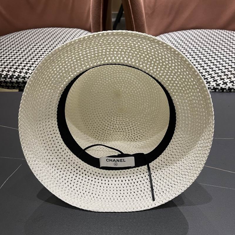 Chanel top hat (717)