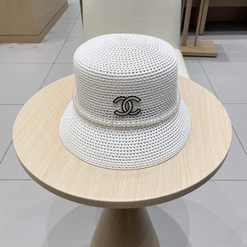 Chanel top hat (733)