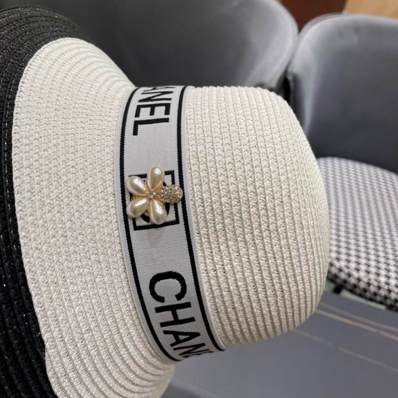 Chanel top hat (801)