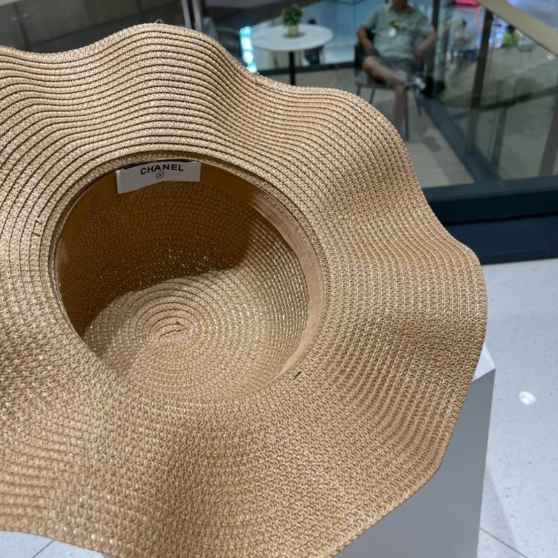 Chanel top hat (808)