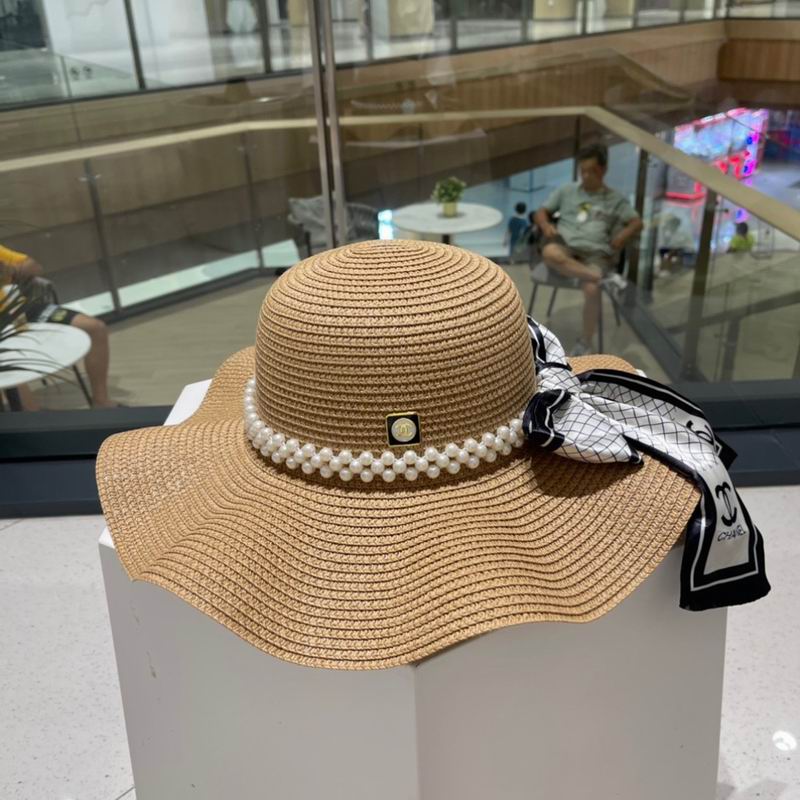 Chanel top hat (816)