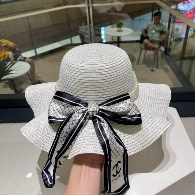 Chanel top hat (818)